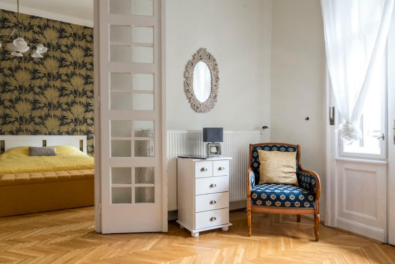 Central Apartman Budapest Eksteriør bilde